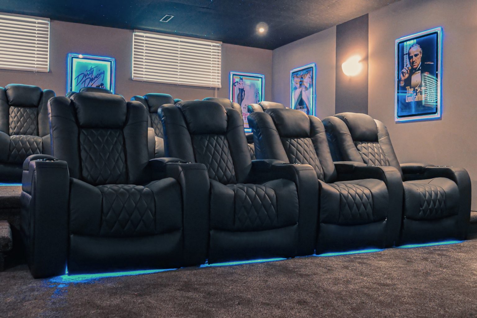 Pros And Cons Of Leather Entertainment Room Recliners   P10441opy Scaled 2160x1440 1 1536x1024 