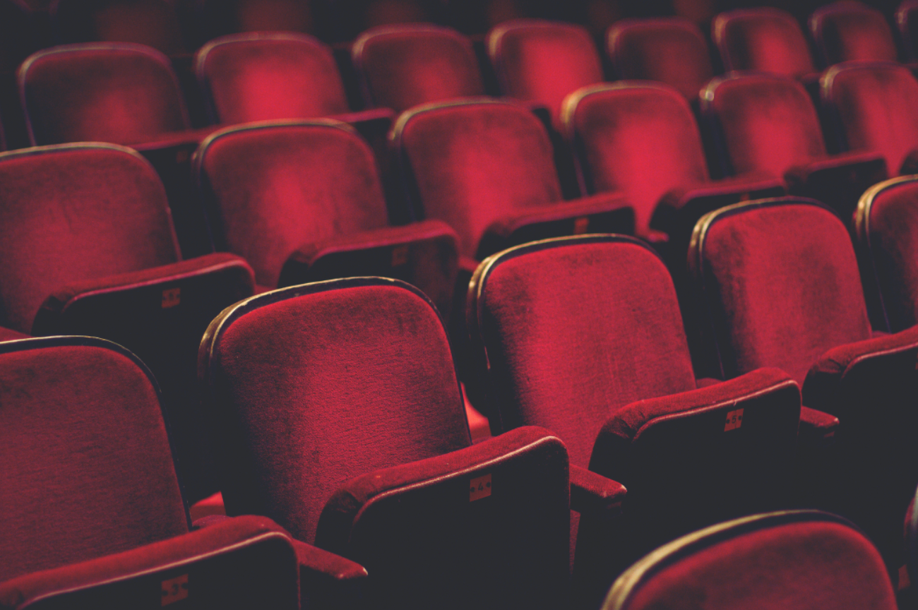 3 Reasons Velour Theater Seats are Vital in a Home Theater